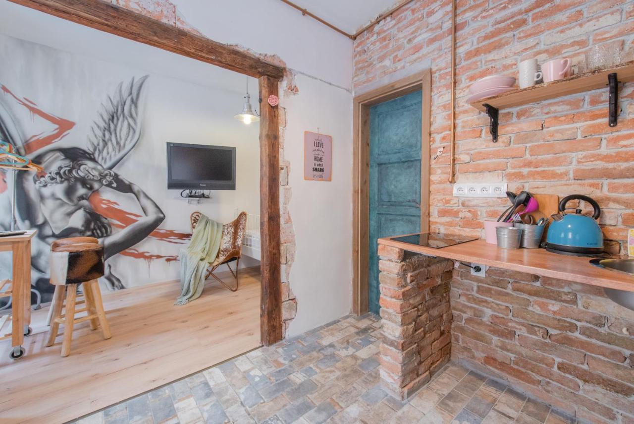 Accommodation At The Zeus Apartment Bratislava Extérieur photo